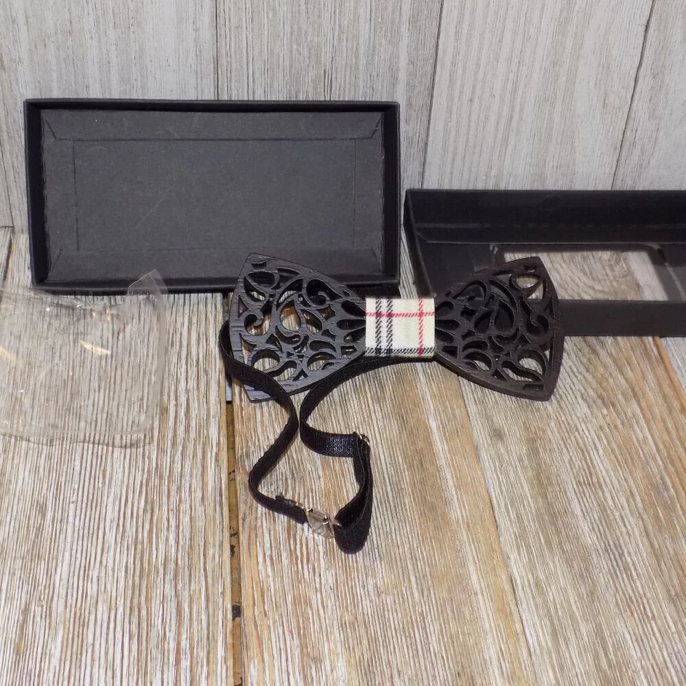 BOW TIE PLASTIC w Box, Costume, Dress Up, New Old Stock, Memories, Gift *